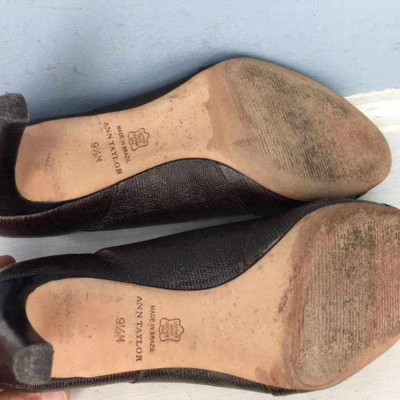 Ann Taylor 9.5 Brown Leather Heels Pumps Classic - Picture 5 of 5